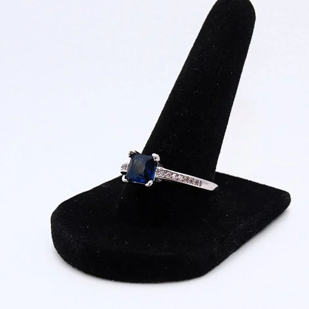 Brilliant Sapphire Blue Princess Cut 1.00ctw Bridal Ring .925 Sterling Silver